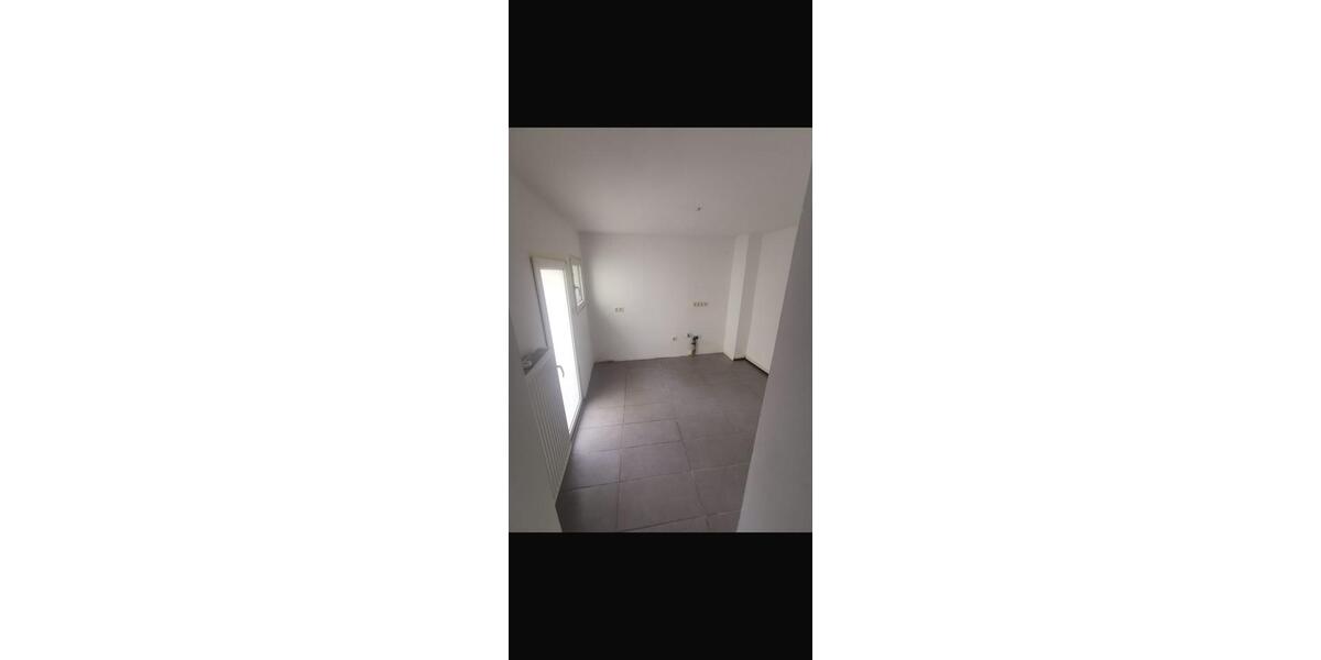 Doppelhaushälfte Höxter - 3 Zimmer, 110 m&sup2;, 1.250&euro; | Angebot:25834984