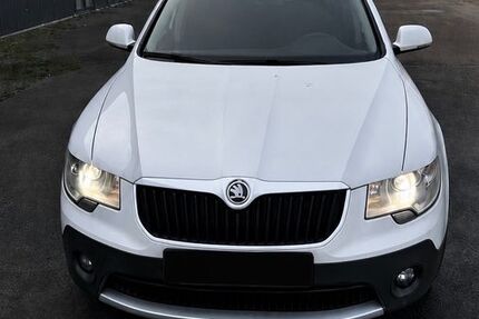 Skoda Superb 238.000 km 5.990 &euro; Altenberg 01773