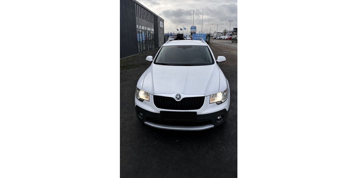 Skoda Superb 238.000 km 5.990 &euro; Altenberg 01773