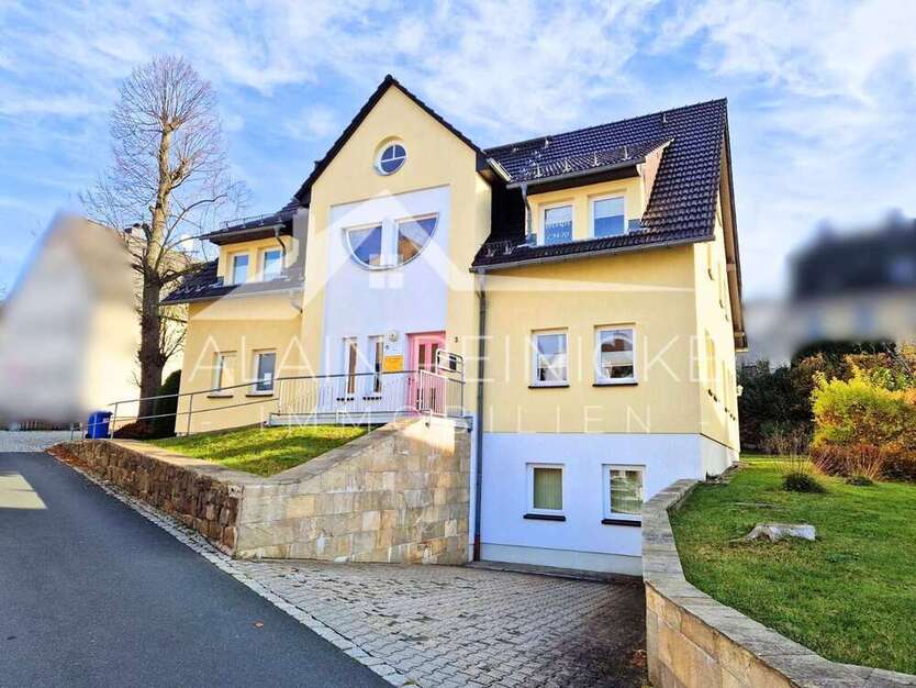 Zwei Familien? Ein Gewerbe? Oder beides? Dieses Haus macht alles mit.