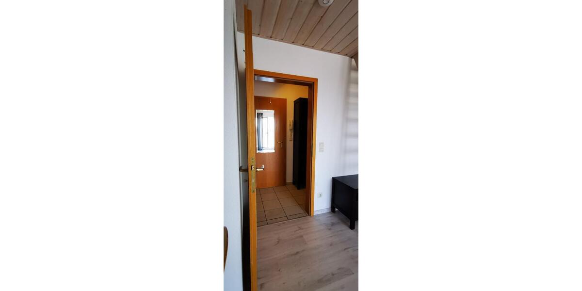 Dachgeschoßwohnung Ingolstadt Münchener Straße - 1.5 Zimmer, 40 m&sup2;, 600&euro; | Angebot:25435850