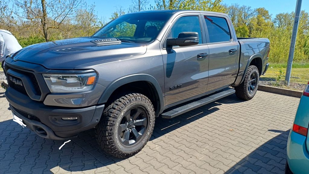 Dodge RAM 7.900 km 67.000 &euro; Hungen 35410