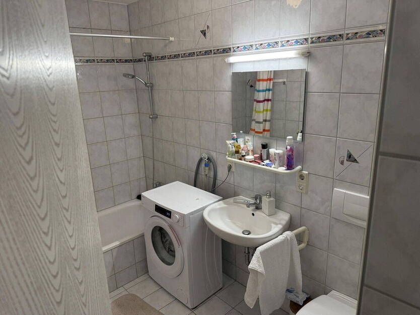 3-Zimmer-Wohnung mit Balkon & Tiefgarage in ruhiger Lage von Winterlingen - frei ab 01.10.