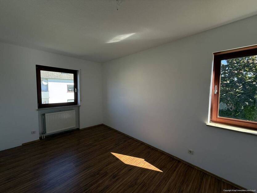 Doppelhaushälfte für eine junge Familie, ruhig gelegen nähe Aischpark Center 4 zimmer