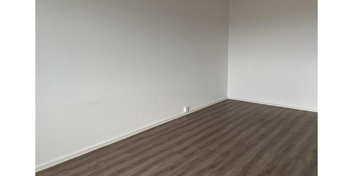 Dachgeschoßwohnung Jena Lobeda-Altstadt - 2 Zimmer, 55 m&sup2;, 600&euro; | Angebot:26367193