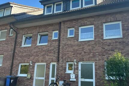**Renoviertes, großzügiges Reihenmittelhaus in Leverkusen Kursiefen**