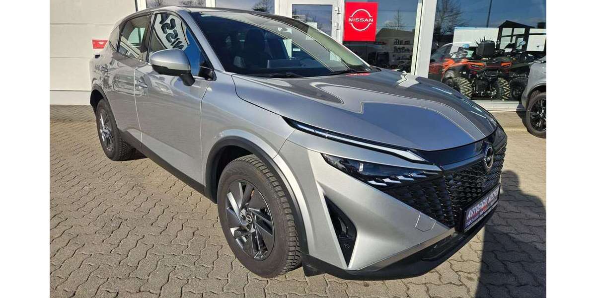 Nissan Qashqai 18.259 km 23.990 &euro; Waren 17192