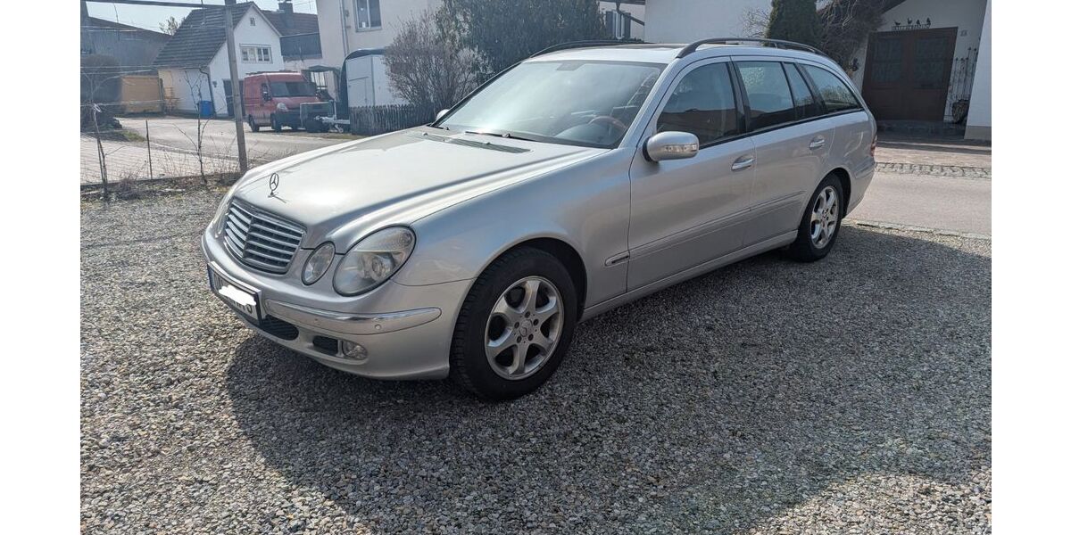 Mercedes-Benz E 200 281.500 km 2.599 &euro; Waal 86875