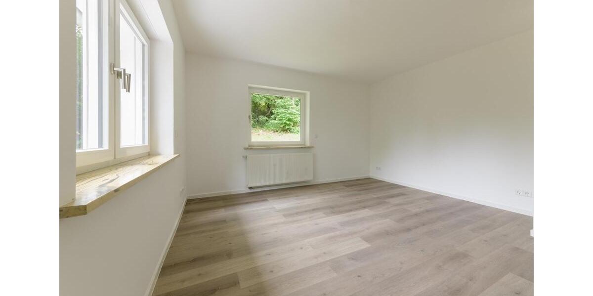 Etagenwohnung Nentershausen - 5 Zimmer, 171 m&sup2;, 1.250&euro; | Angebot:22067376