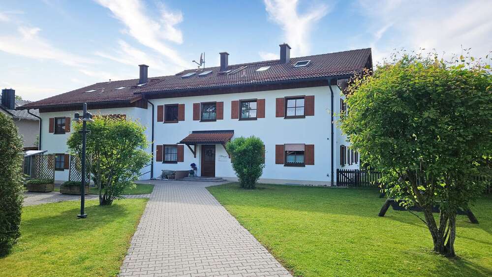 Wohnung zum Kaufen in Traunstein 248.000 € 55 m² 3 zimmer