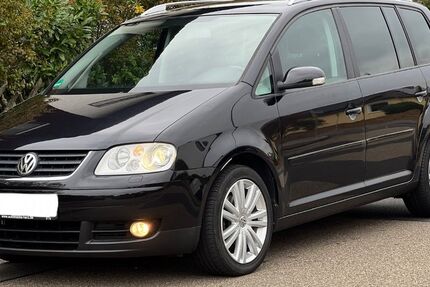 VW Touran 181.000 km 3.790 € Rüsselsheim am Main 65428