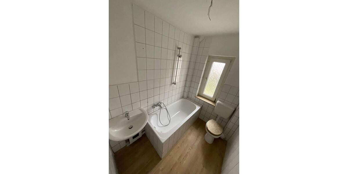 Etagenwohnung Remscheid Süd - 3 Zimmer, 56 m&sup2;, 499&euro; | Angebot:24773431