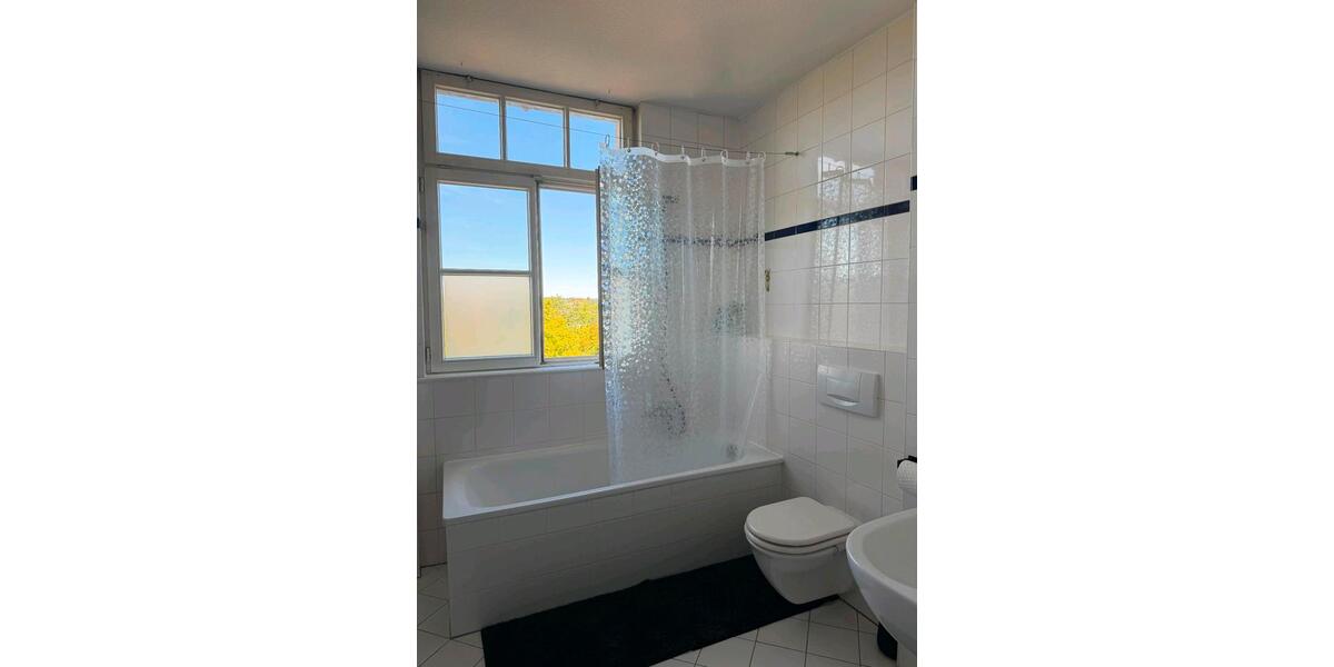 Dachgeschoßwohnung Sankt Ingbert - 2 Zimmer, 76 m&sup2;, 179.000&euro; | Angebot:27030057