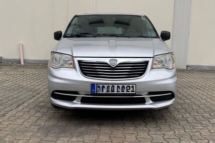 Lancia Voyager 160.000 km 8.900 &euro; Frankfurt am Main 65933