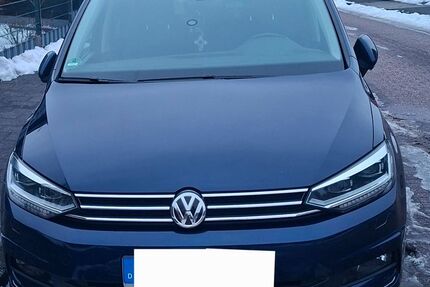 VW Touran 143.000 km 17.400 &euro; Stade 21684