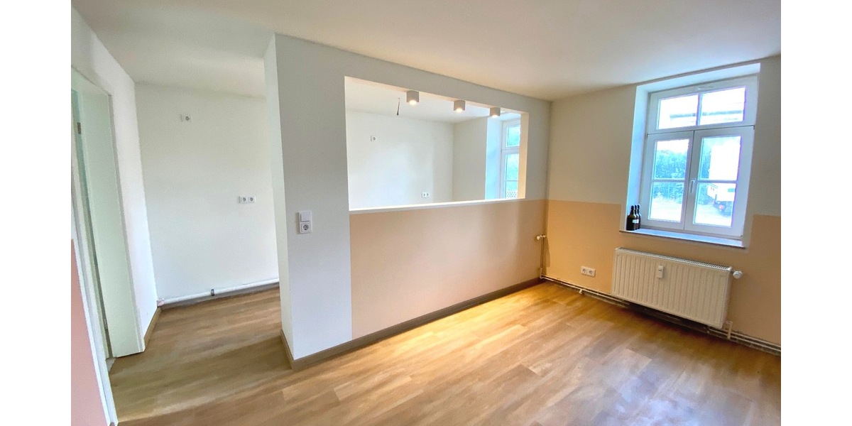 Fachwerkhaus mit 2 Wohnungen und Gewerbe - Mehrfamilienhaus, Wohnhaus Weißenborn/Erzgebirge Erzgebirge | Angebot:26567240