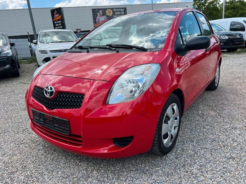 Yaris