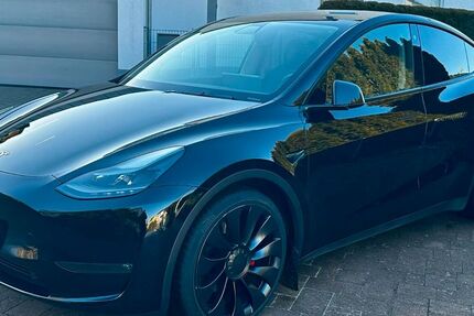 Tesla Model Y 92.500 km 28.500 &euro; Rednitzhembach 91126