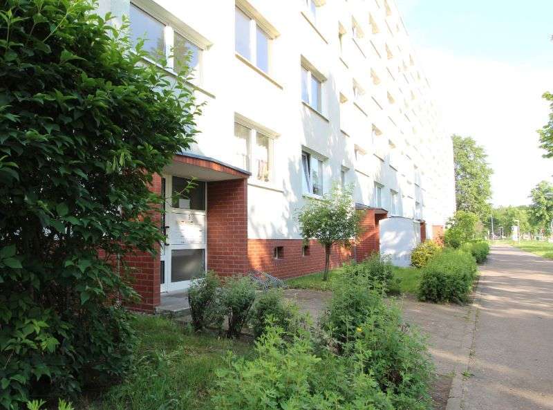 Wohnung zum Mieten in Schwerin 375 € 53.1 m²