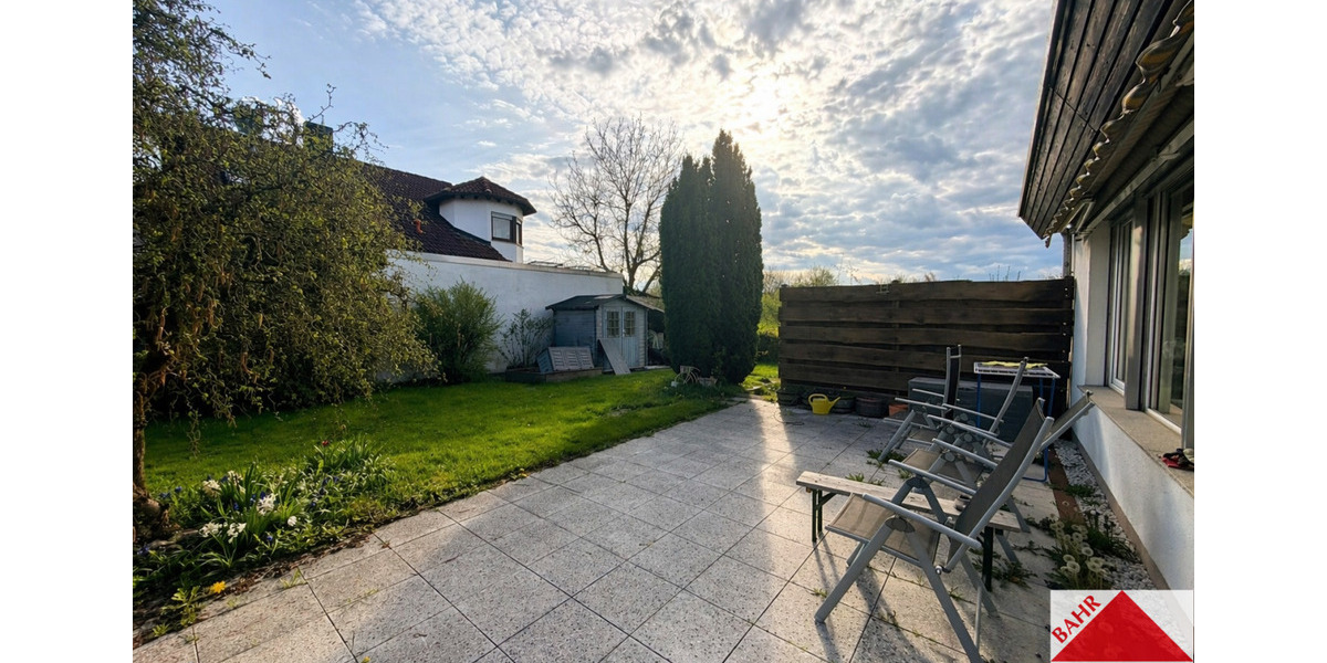 Einfamilienhaus Herrenberg - 6.5 Zimmer, 210 m&sup2;, 1.790&euro; | Angebot:26323516