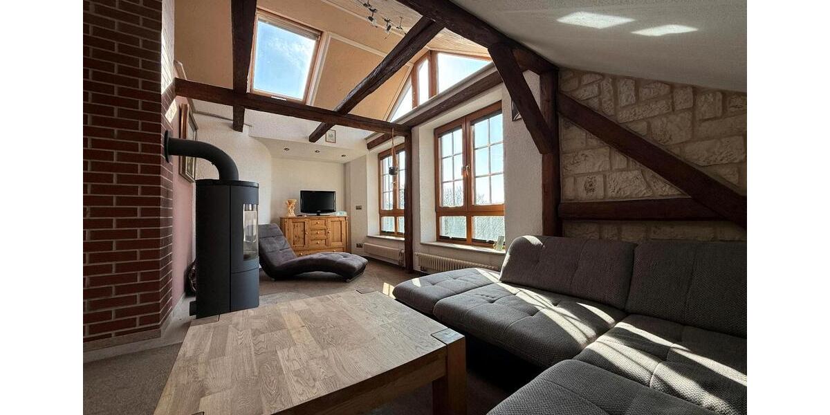 Doppelhaushälfte Treuen - 12 Zimmer, 150 m&sup2;, 180.000&euro; | Angebot:25656852