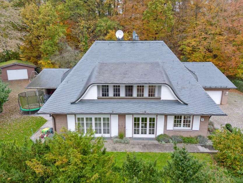 Haus zum Kaufen in Hamburg 2.200.000 € 339 m²