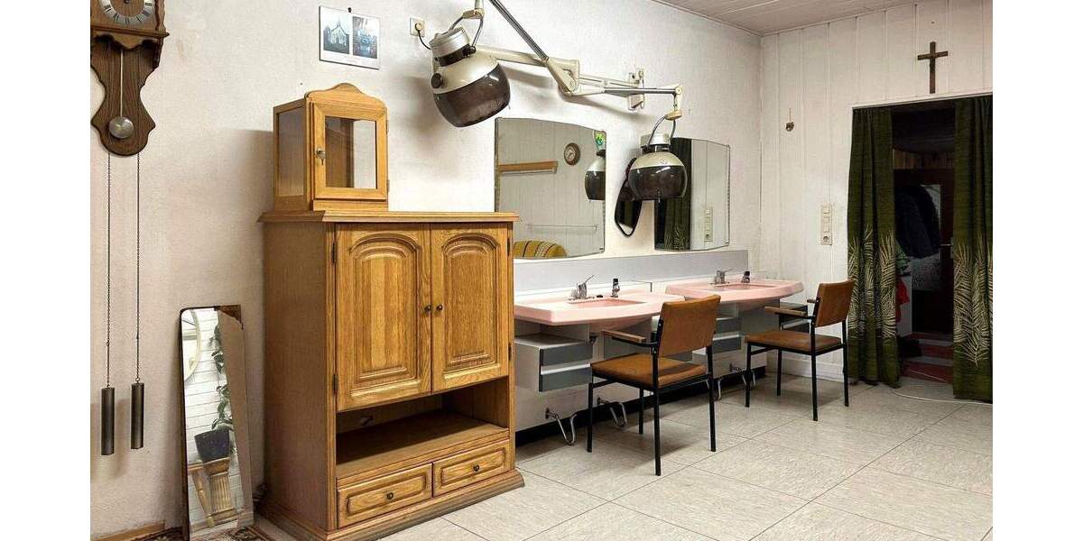 Einfamilienhaus Irlbach - 8 Zimmer, 190 m&sup2;, 289.000&euro; | Angebot:25674086