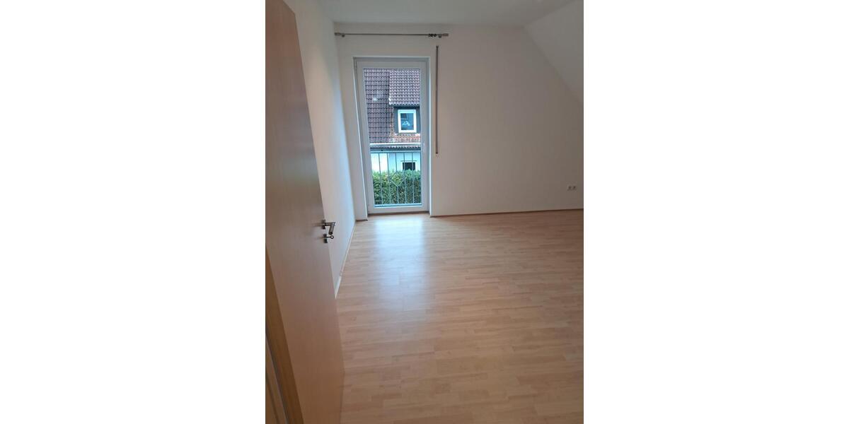 Einfamilienhaus Gunzenhausen - 5 Zimmer, 135 m&sup2;, 1.500&euro; | Angebot:26317362