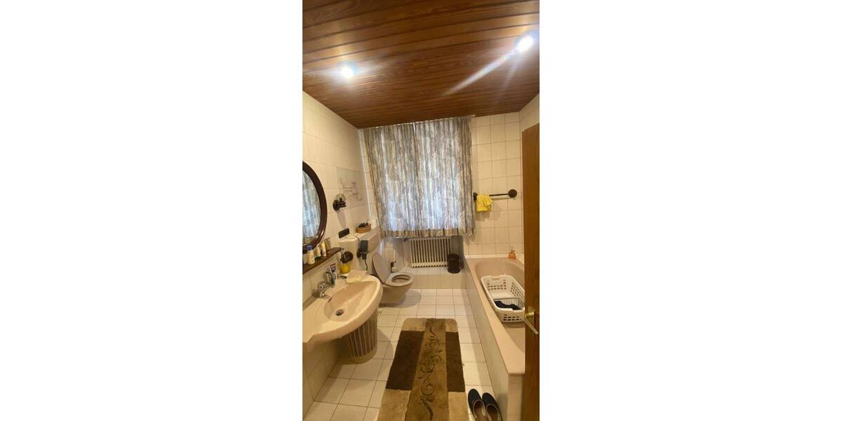 Einfamilienhaus Volkach - 9 Zimmer, 415.000&euro; | Angebot:25771722
