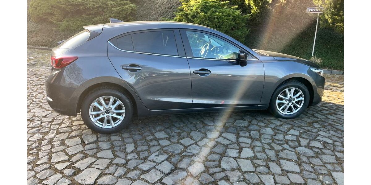 Mazda 3 30.700 km 15.600 &euro; Bad Nauheim 61231