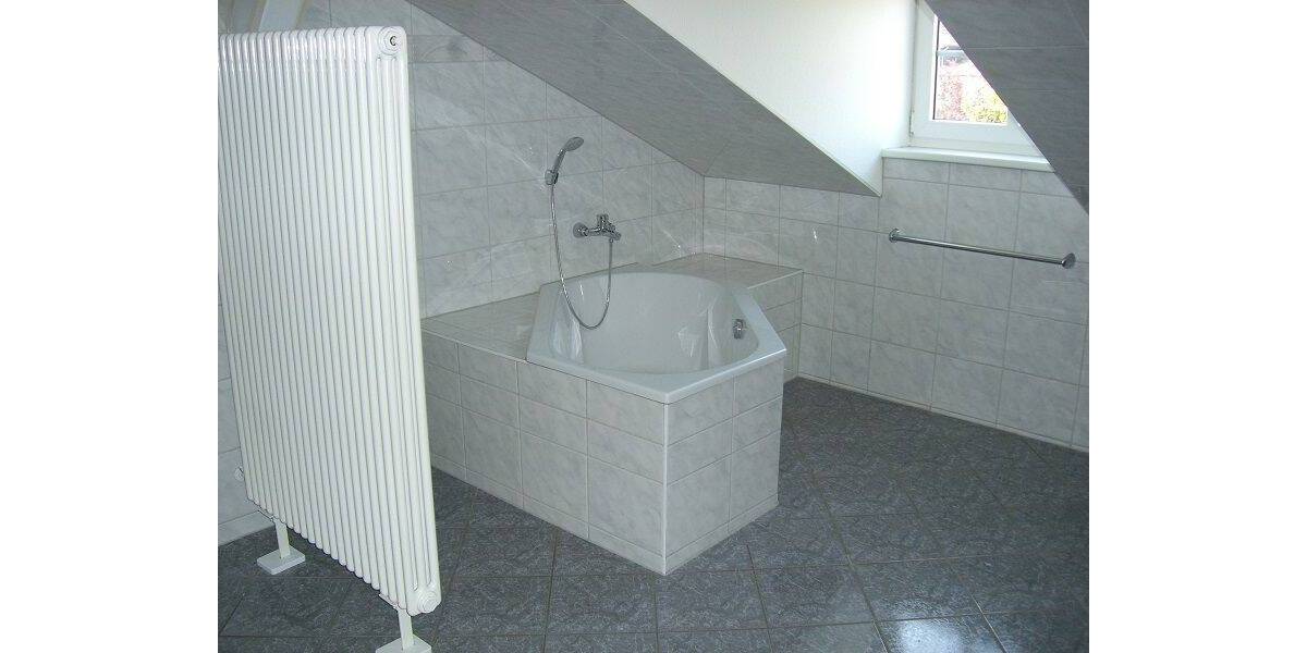 Etagenwohnung Schwerin Paulsstadt - 4 Zimmer, 120 m&sup2;, 900&euro; | Angebot:26863455