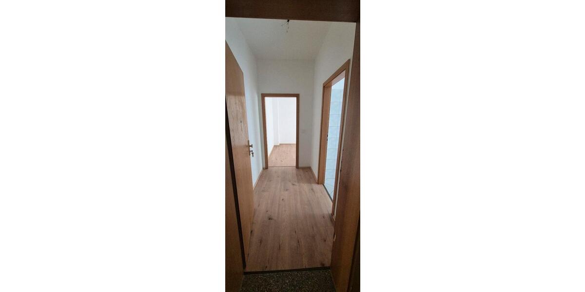 Erdgeschoßwohnung Döbeln - 1 Zimmer, 43 m&sup2;, 260&euro; | Angebot:25993773