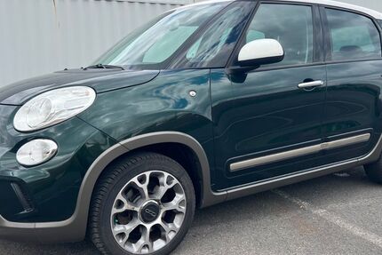 Fiat 500L 182.000 km 5.990 &euro; Berlin 12057