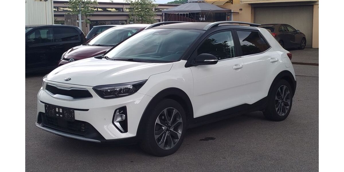 Kia Stonic 67.000 km 14.500 &euro; Passau 94032