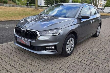 Skoda Fabia 22.000 km 14.450 &euro; Mülheim an der Ruhr 45473