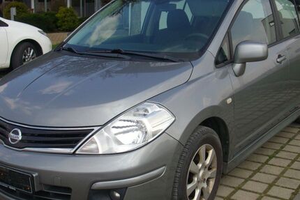 Nissan Tiida 205.123 km 1.900 &euro; Regensburg 93055
