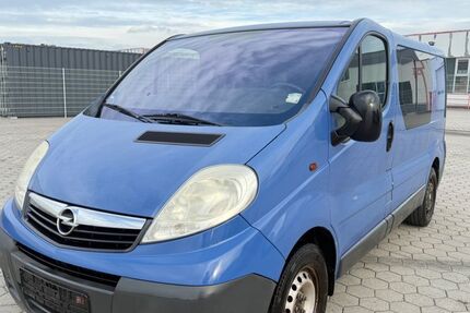 Opel Vivaro 240.000 km 3.299 &euro; werneuchen 16356