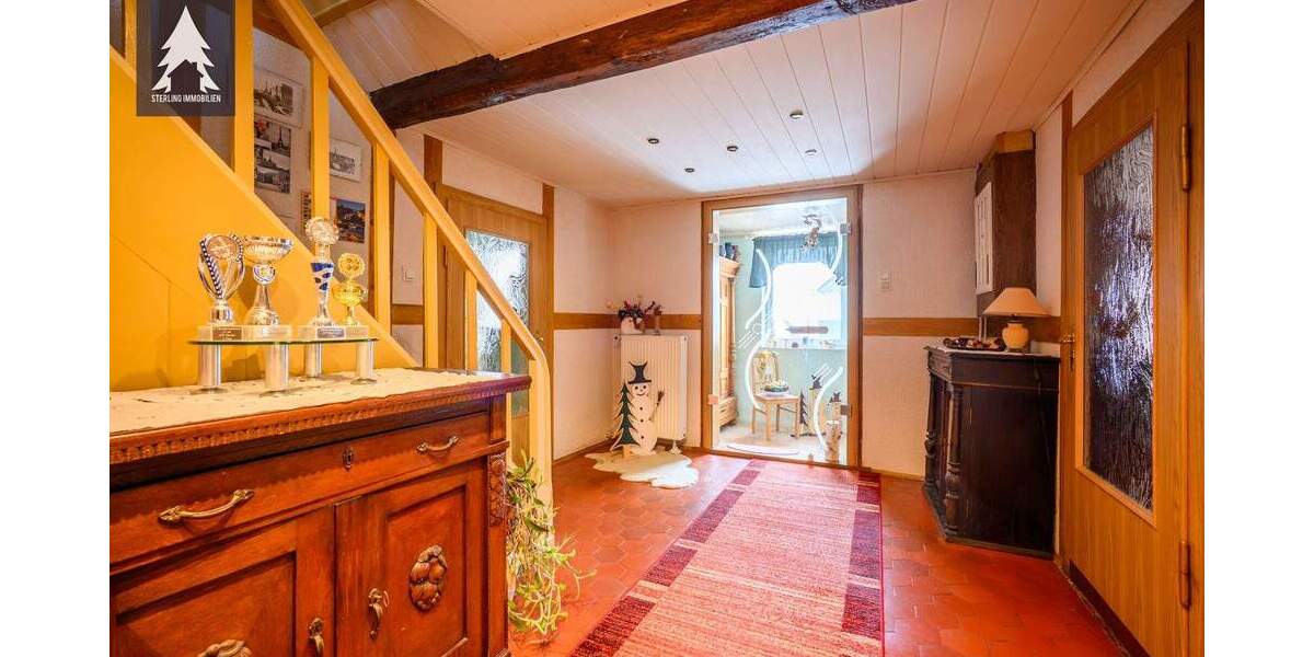 Bauernhaus, Landhaus Straßberg Straßberg - 7 Zimmer, 230 m&sup2;, 249.000&euro; | Angebot:25681797