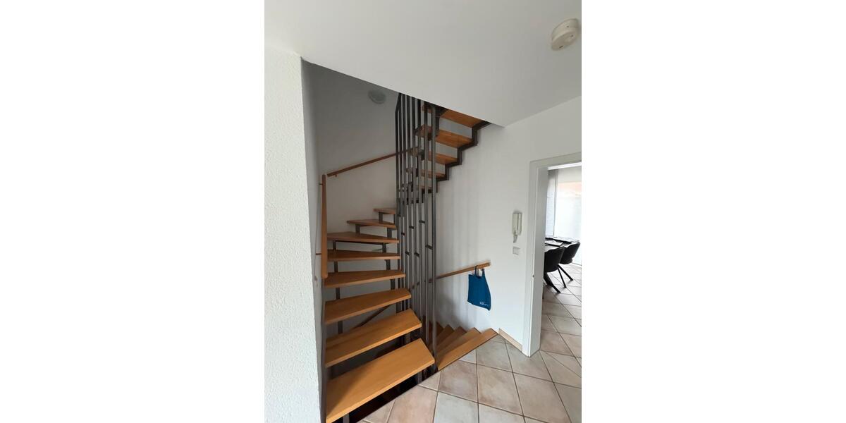 Etagenwohnung Eltville am Rhein - 4 Zimmer, 125 m&sup2;, 475.000&euro; | Angebot:27128398
