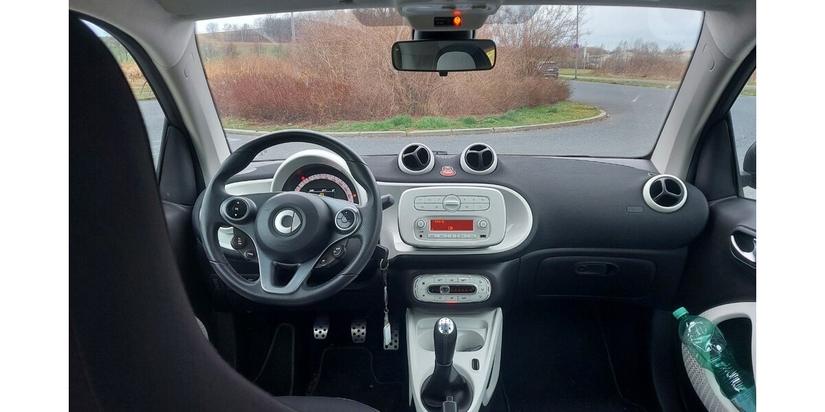 Smart Fortwo Coupe 72.000 km 7.500 &euro; Dresden 01067