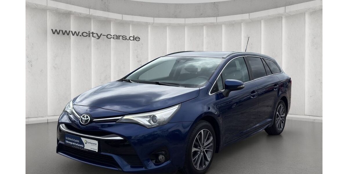 Toyota Avensis 125.000 km 12.990 &euro; Brandenburg 14772