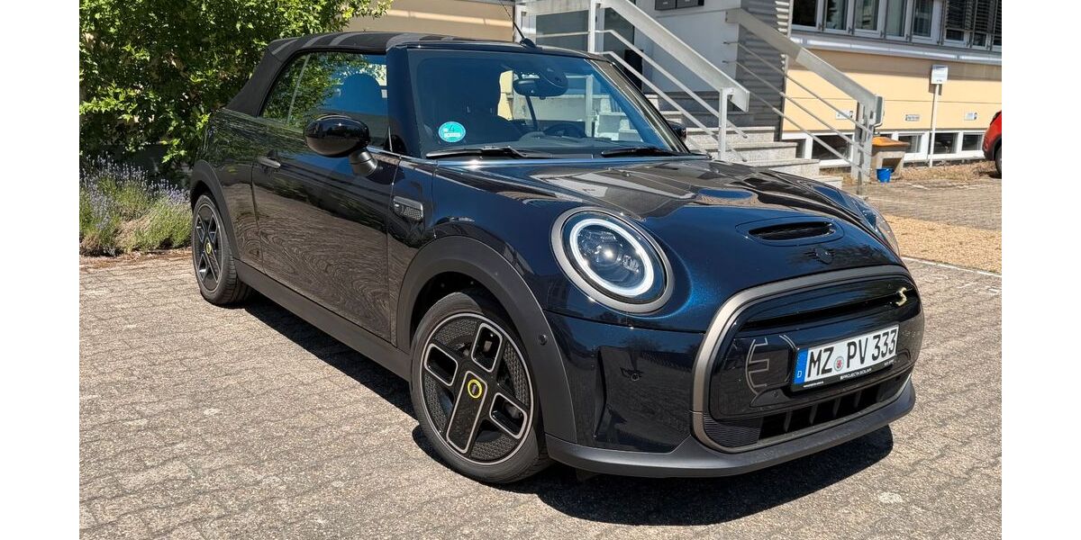 Mini Cooper S Cabrio 11.200 km 48.500 &euro; Mainz 55122