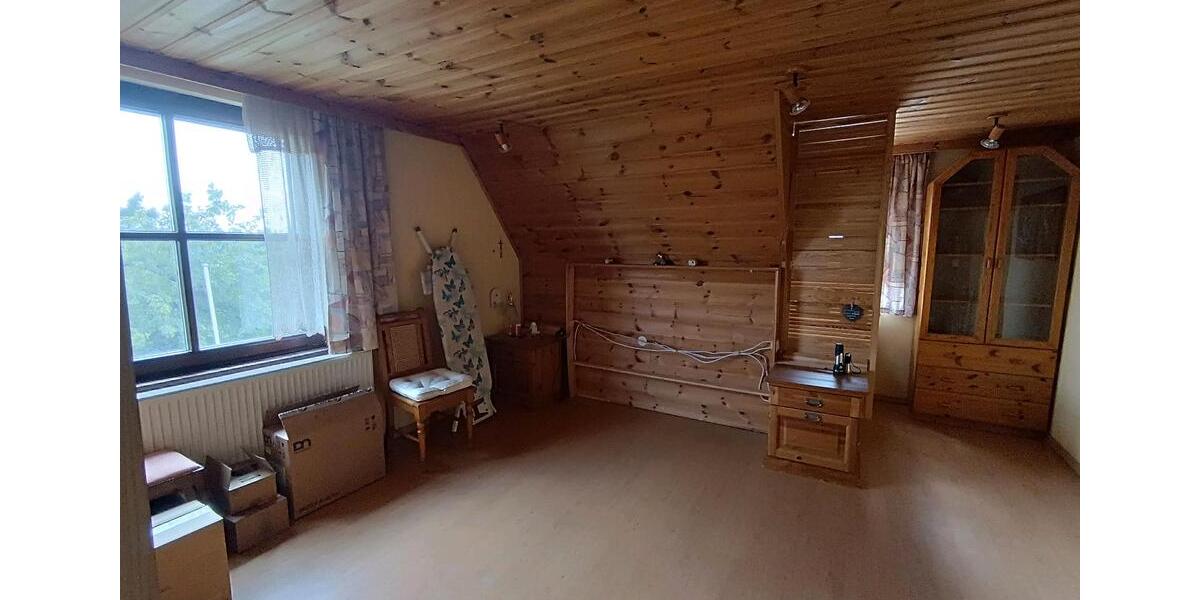 Einfamilienhaus Osterode am Harz - 7 Zimmer, 135 m&sup2;, 270.000&euro; | Angebot:27126849