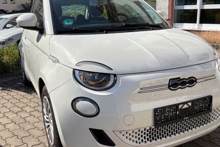 Fiat 500e 34.520 km 15.950 &euro; Bad Kissingen 97688
