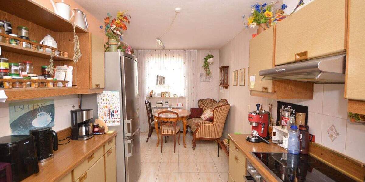 Etagenwohnung Brühl - 3 Zimmer, 100 m&sup2;, 328.000&euro; | Angebot:24623772