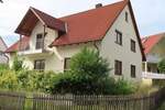 **Erstbezug, keine Abnutzung: Zweifamilienhaus mit Doppelgarage und großer Terrasse in Langquaid** 7 zimmer
