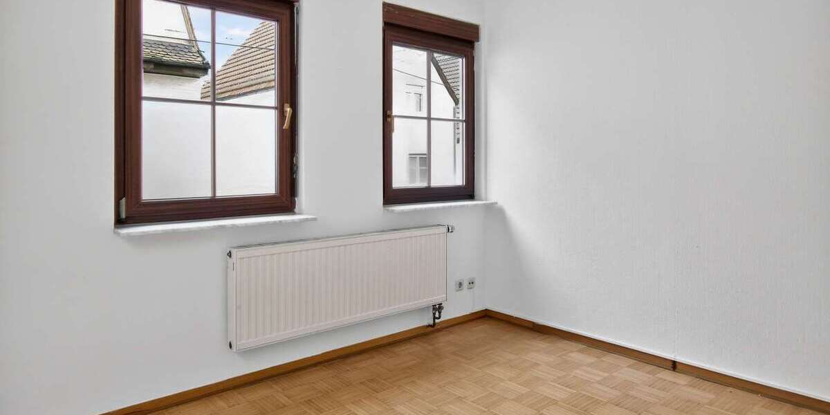 Mehrfamilienhaus in Stuttgart-Zuffenhausen - Mehrfamilienhaus, Wohnhaus Stuttgart Zuffenhausen | Angebot:25201617