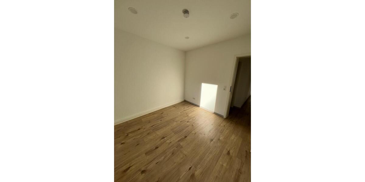 Etagenwohnung Kaufungen - 4 Zimmer, 80 m&sup2;, 920&euro; | Angebot:26348421