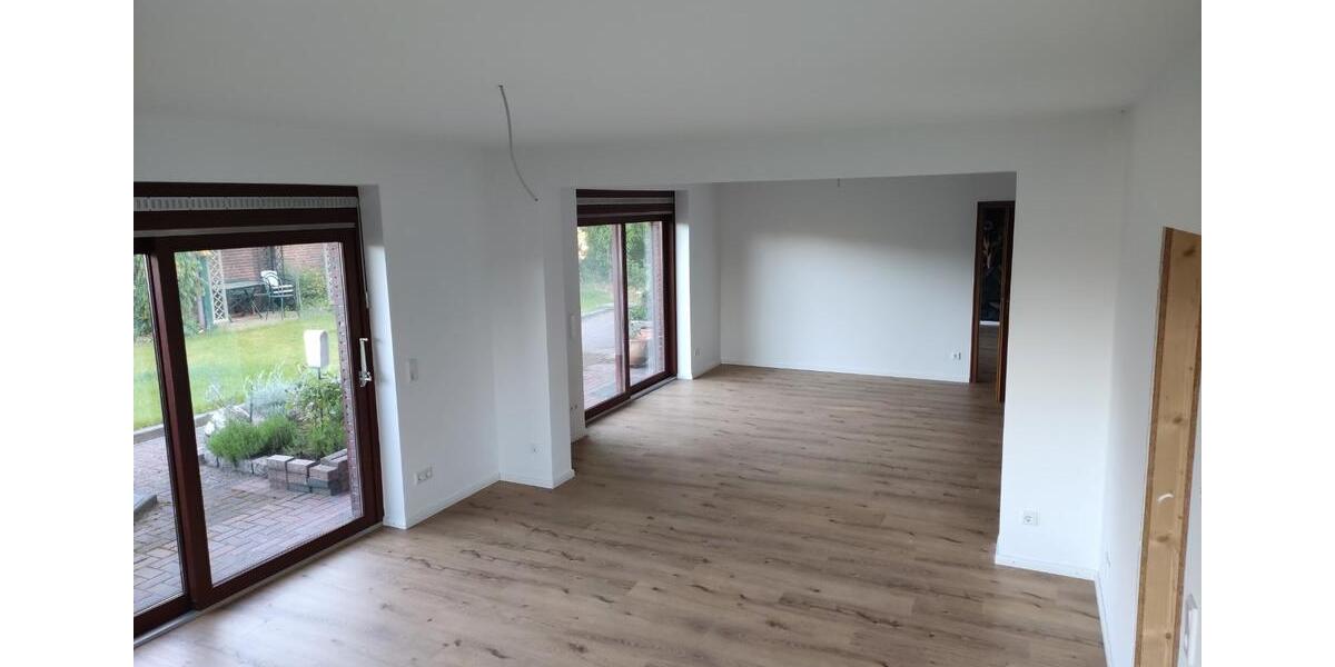 Erdgeschoßwohnung Bordesholm - 3 Zimmer, 100 m&sup2;, 1.250&euro; | Angebot:26374302
