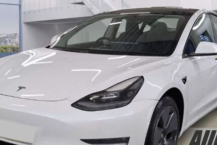 Tesla Model 3 91.500 km 24.590 &euro; Schöningen 38364